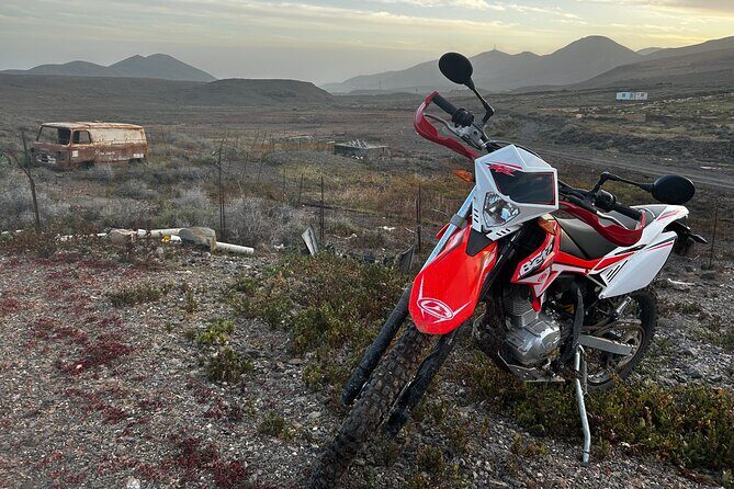 2-Hour Motorcycle Enduro Trip in Fuerteventura - Gear, water, and what to bring (plus the small extras)