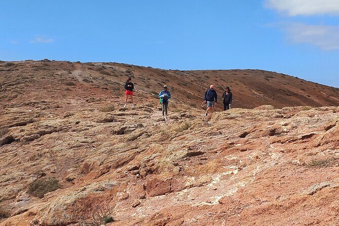A volcano hike - The Walk Up Montana de Escanfraga (and What to Expect)