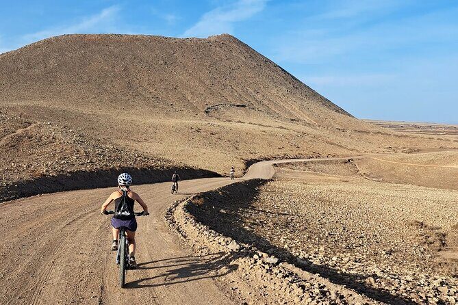 Barranco E Bike Tour in Corralejo North of Fuerteventura - Calderón Hondo quick look: getting the facts without the climb