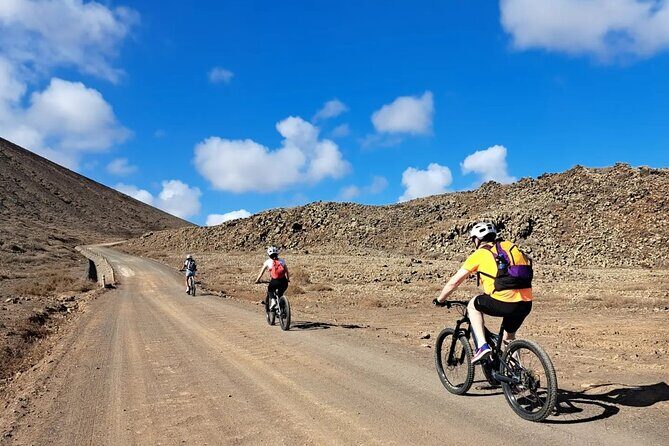 Barranco E Bike Tour in Corralejo North of Fuerteventura - Popcorn Playa and rhodoliths: the beach science stop that actually stays fun