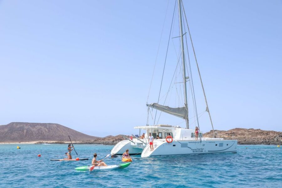 Corralejo: Adults-Only Catamaran Day Trip to Lobos Island - Key moments to look forward to