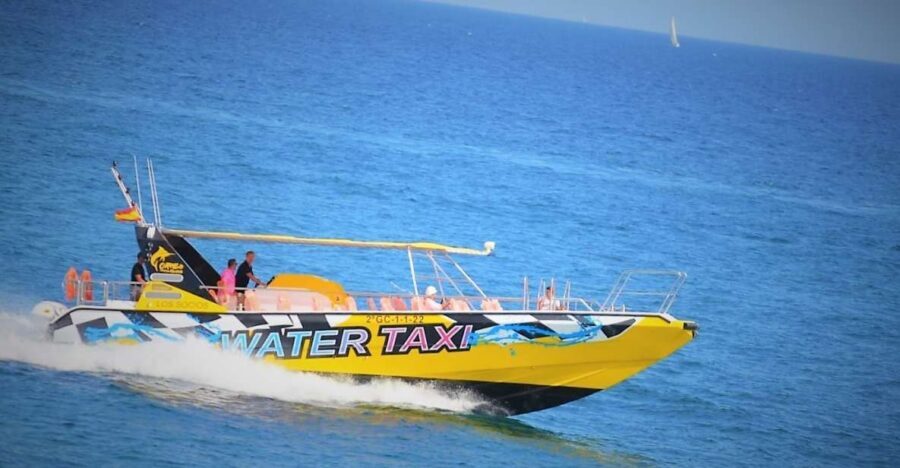 Corralejo: Isla de Lobos Round-Trip Ticket with Park Entry - Corralejo to Isla de Lobos: the fast ferry Los Socios ride