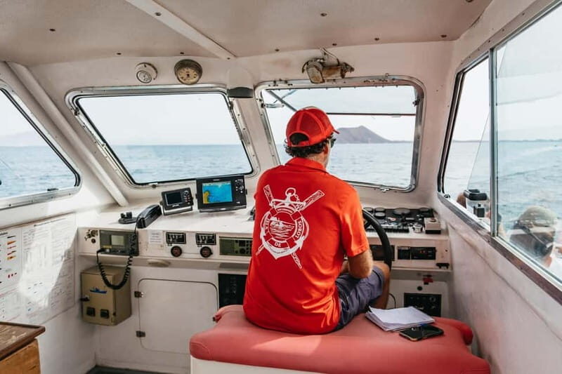 Desde Corralejo: Lobos Island Ferry with Optional Transfer - Comfort on the Catamaran Ride: Short, Scenic, and Mostly Smooth
