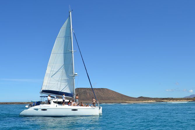 Exclusive Sailing Catamaran Experience to Lobos Island with lunch - Stop at Isla de Lobos: the views you came for, with one key limitation