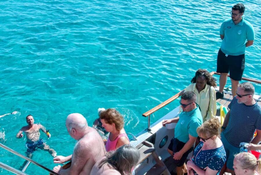 From Corralejo: Lobos Island Boat and Snorkel Activity - Price and value: why this often feels like a bargain