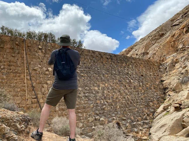 Fuerteventura: Ajuy Caves & hike to secret Las Penitas Arco - Small-group hiking with Bas: pacing, languages, and safety