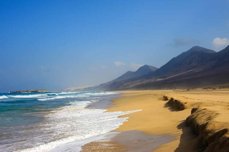 Fuerteventura: Cofete Beach and "Villa Winter" Tour - The guide factor: German tour with real-world flexibility