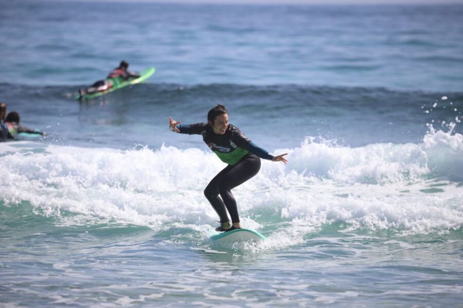 Fuerteventura : Corralejo Surf Lesson - What you learn: waves, currents, safety, and the pop-up
