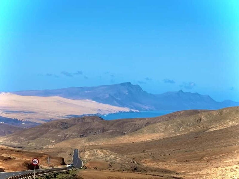 Fuerteventura: Island Highlights Sightseeing Tour - Comfort, pickup, and how the day stays manageable