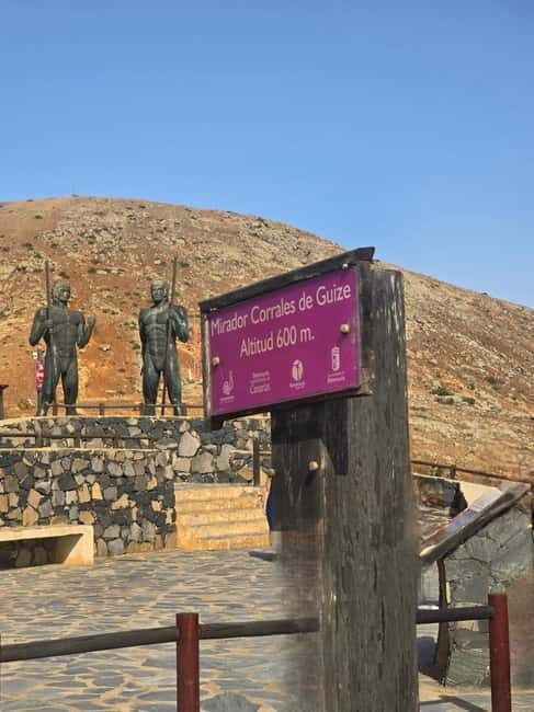 Fuerteventura: Island Highlights VIP Full-Day GRAND TOUR - Corralejo dunes and town pass-by: your quick start toward island variety
