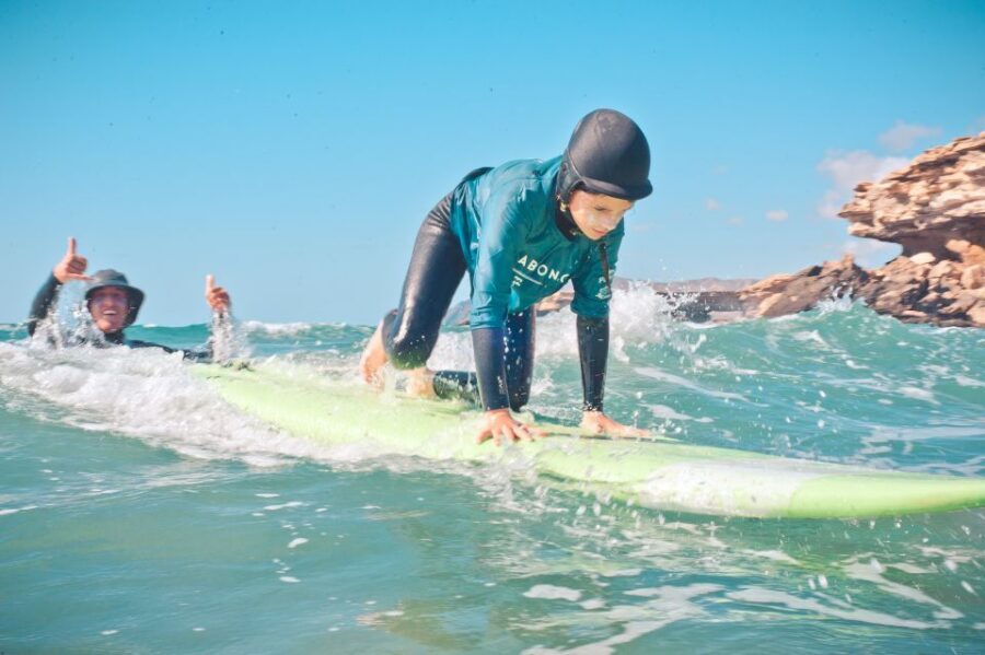 Fuerteventura: Kids and Family Surfing Lesson - Languages in real life: German, English, French, Spanish