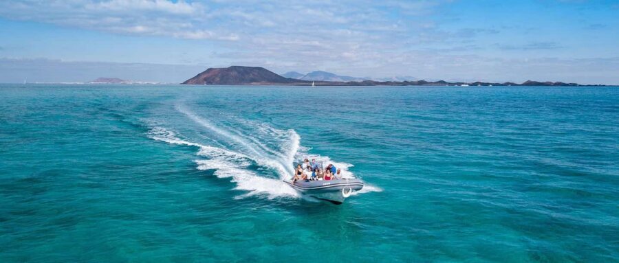 Fuerteventura: Lobos Island Round-Trip Speedboat Ticket - Lobos Island time: beaches, paths, and the fishermen’s village vibe