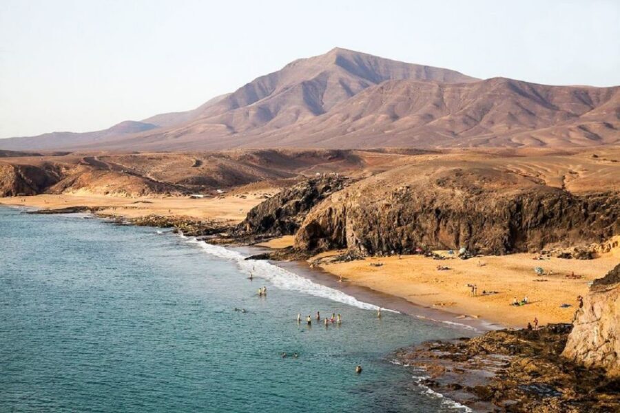 Fuerteventura: Round-Trip or 1-Way Ferry Ticket to Lanzarote - Key highlights at a glance
