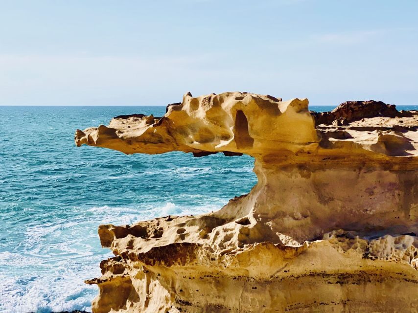 Fuerteventura sunset hike to the wild west coast - The secret snack stop: local flavors with a natural “bench” of rocks