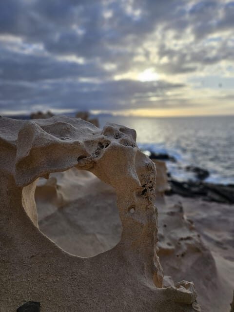 Fuerteventura sunset hike to the wild west coast - Sunset timing: how the group stays together when it gets windy