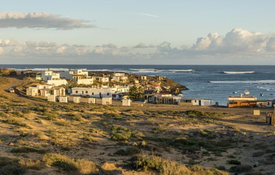 Fuerteventura: Wild North and Corralejo Tour From the South - Pickup, Group Size, and the Van Ride Rhythm