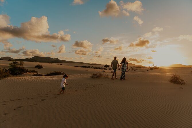 Fun and spontaneous family photoshoot - Corralejo Fuerteventura - What you choose up front: locations and the look you want
