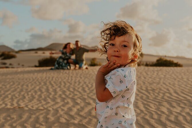 Fun and spontaneous family photoshoot - Corralejo Fuerteventura - What is included (and what you’ll need to plan yourself)