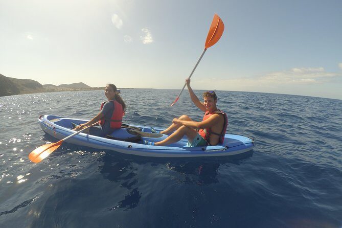 Kayaking and snorkeling - Entering the water at Kayaking Fuerteventura: where you start and how pickup works