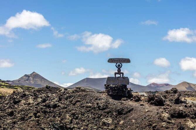 Lanzarote Volcanoes Tour departing from Fuerteventura - La Geria stop: aloe vera farm learning and wine tasting