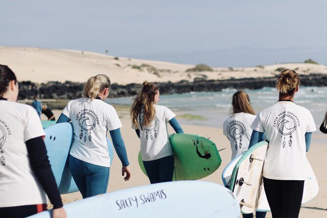 Lezioni di Surf per Beginner e Intermedi (6 persone a istruttore) - What You Get for $60.49: Value That’s Actually Useful