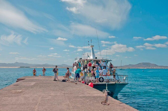 Lobos Island Ferry with Snorkel from Corralejo, Fuerteventura - Lobos Island Itinerary: La Caldera, La Concha, and El Puertito