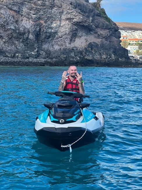 Morro Jable: Guided Jet Ski Safari (without license) - Guide Quality: Clear Instructions, Friendly Energy, and Staying Close