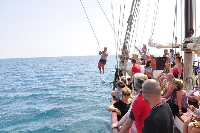 Pirate Adventure Boat Tour with Lunch in Fuerteventura - Pirate Adventure on the Schooner Pedra Sartaña: The Real Vibe