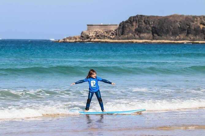 Surf Class at Corralejo - Meeting at Protest Surfcenter and the pickup comfort