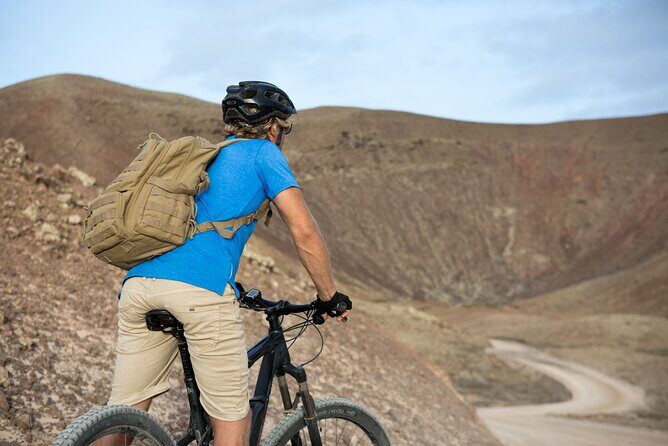 Volcanic Discovery PREMIUM eBike Tour: 35 km - Getting your bearings in Corralejo and Lajares