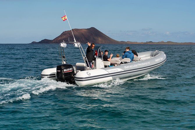 Water Taxi Lobos Island - Corralejo meeting point to island in one smooth loop